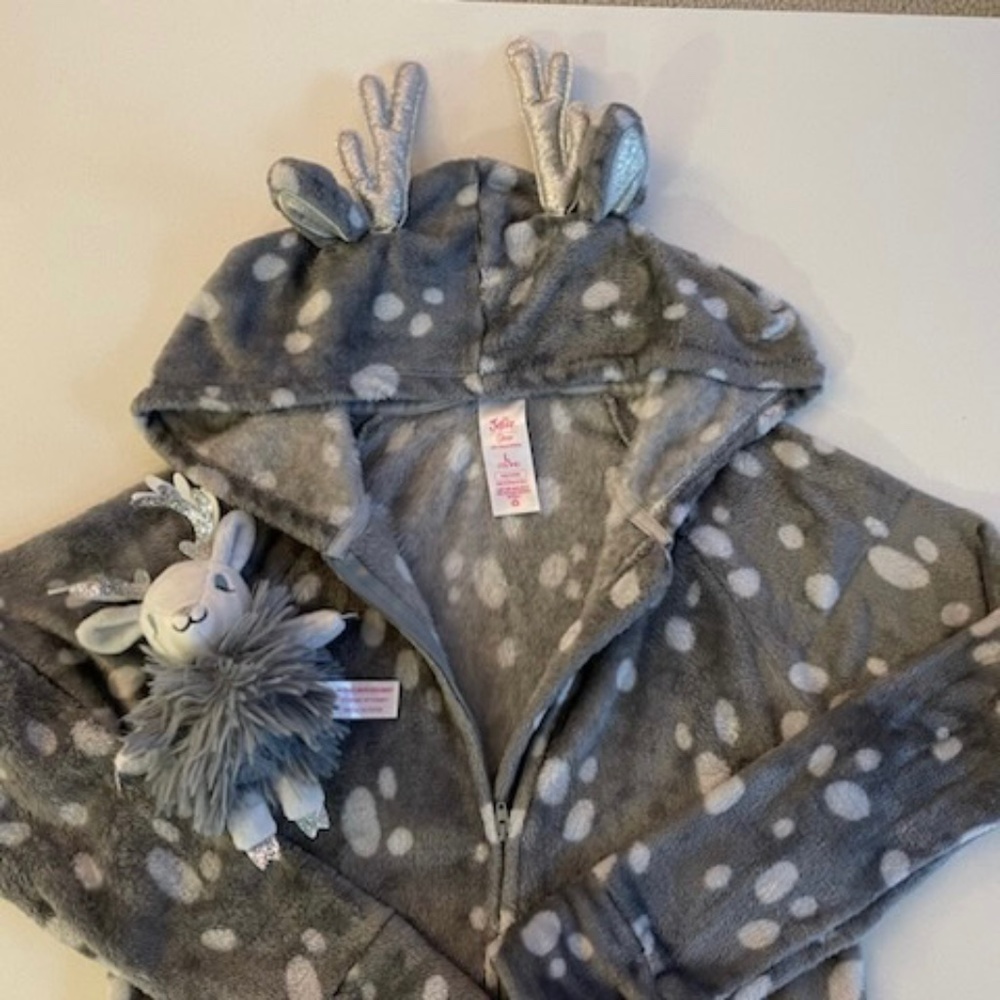 Pre-worn 12-14 justice toy pocket Reindeer pajamas sleeper plush christmas